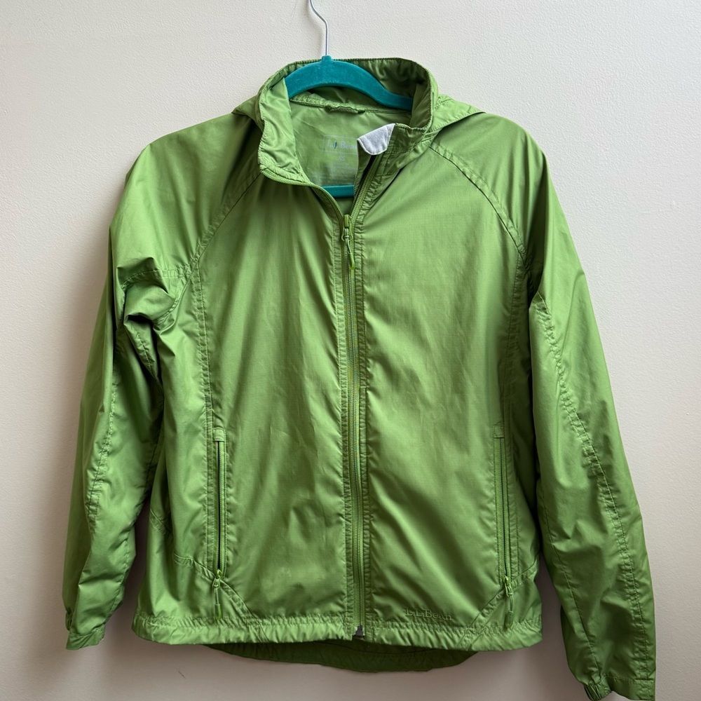 green L.L. Bean Rain Jacket Hooded lightweight Size XS